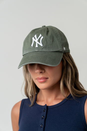 New York Yankees Baseball Cap in Moss