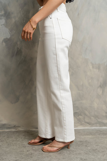 Fawn Straight Leg Jeans in White