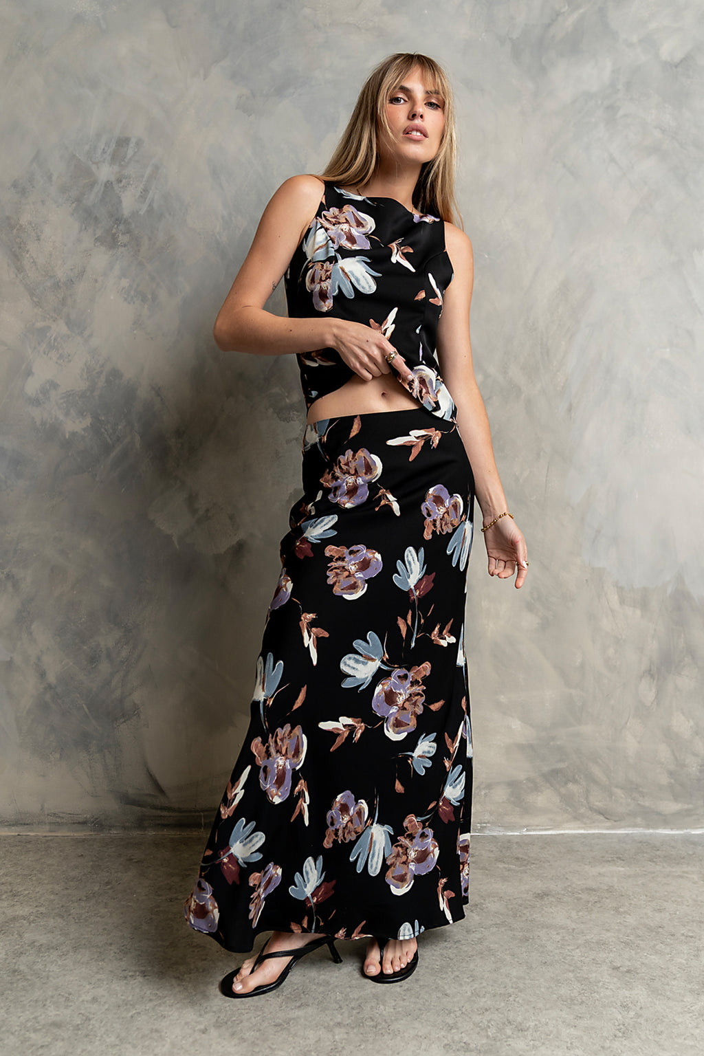 Eden Floral Midi Skirt in Black