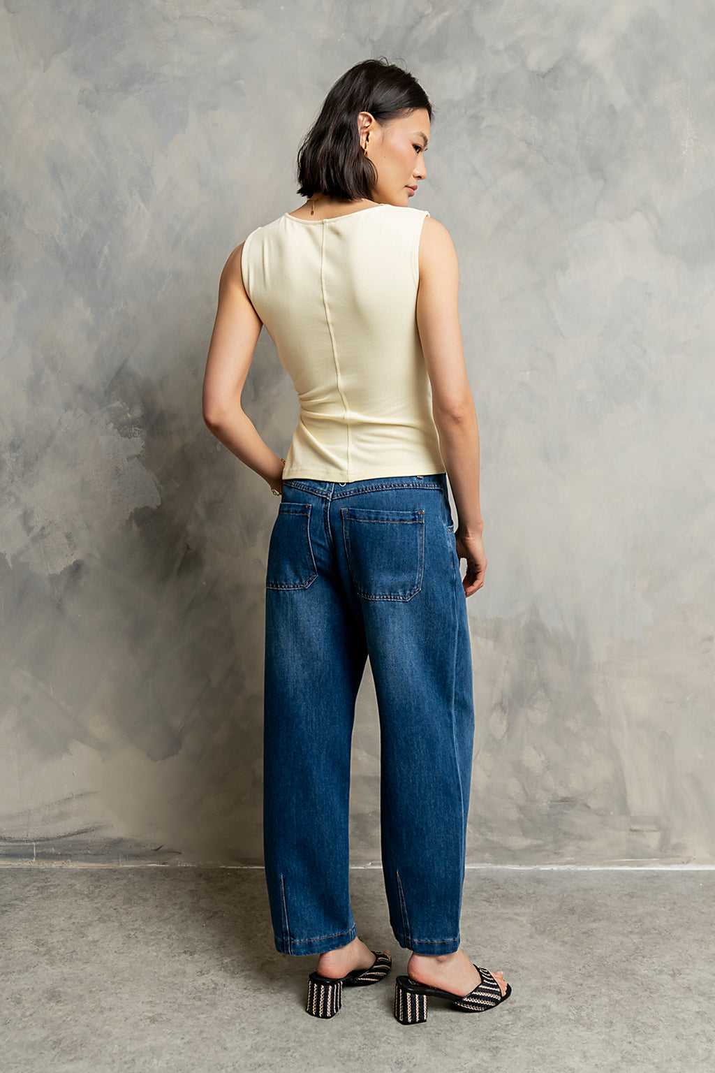 Yana Barrel Jeans