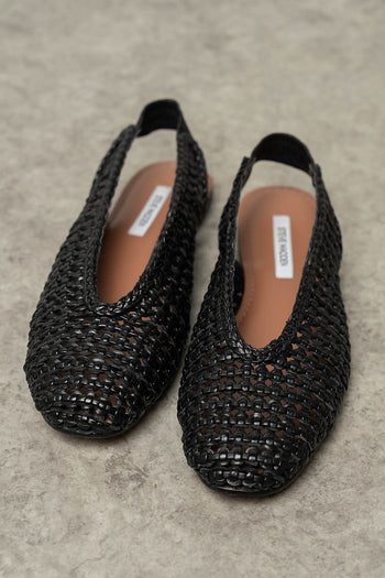 Steve Madden Rumi Slingback Flat in Black