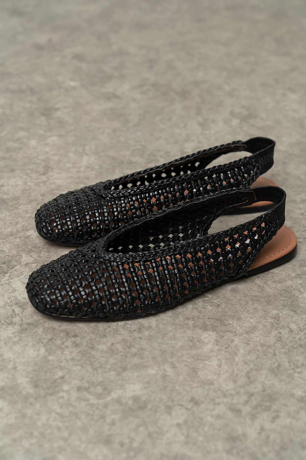 Steve Madden Rumi Slingback Flat in Black