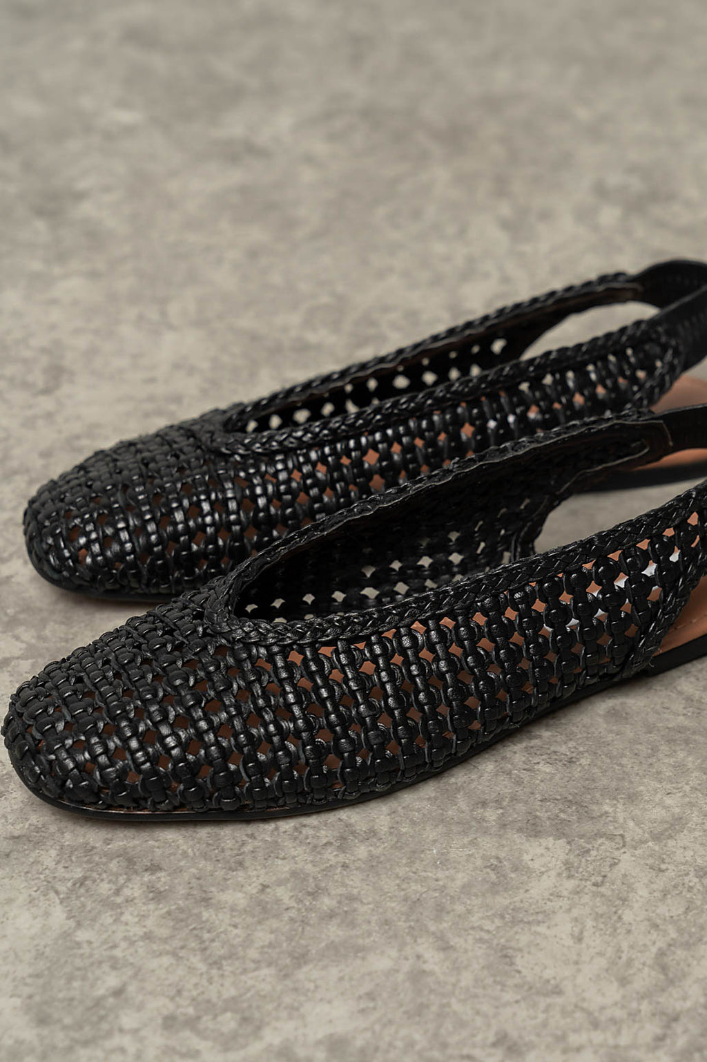Steve Madden Rumi Slingback Flat in Black