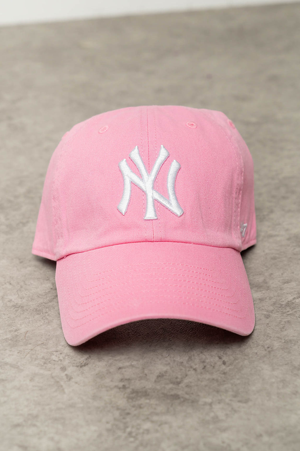 New York Yankees Baseball Cap in Rose
