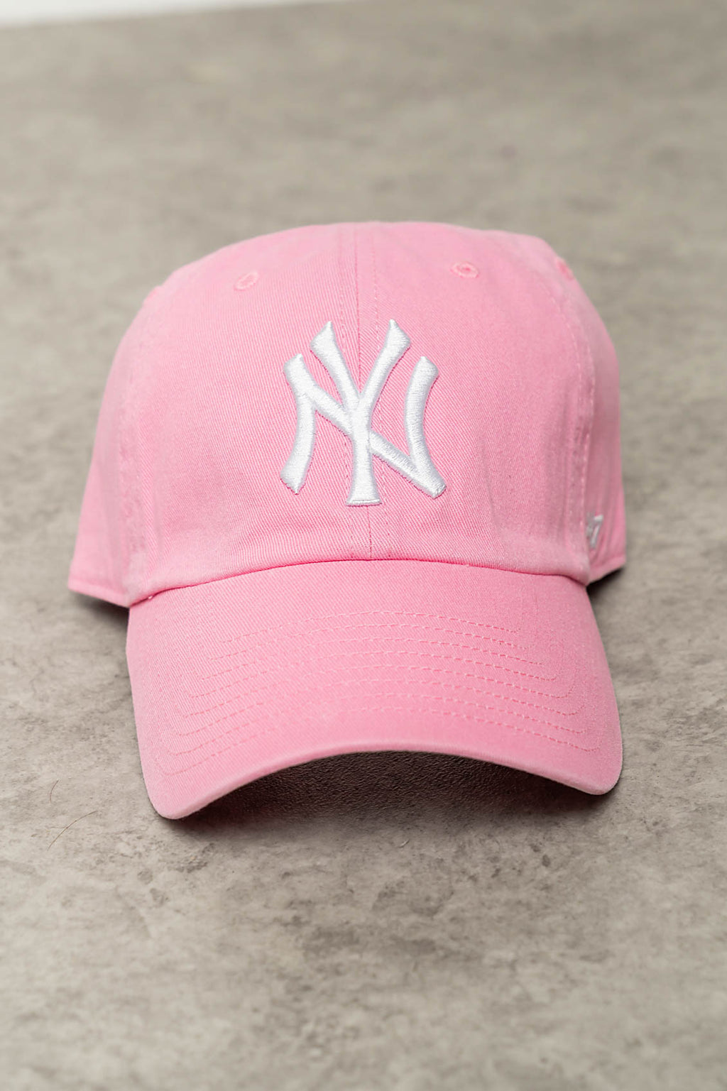 New York Yankees Baseball Cap in Rose