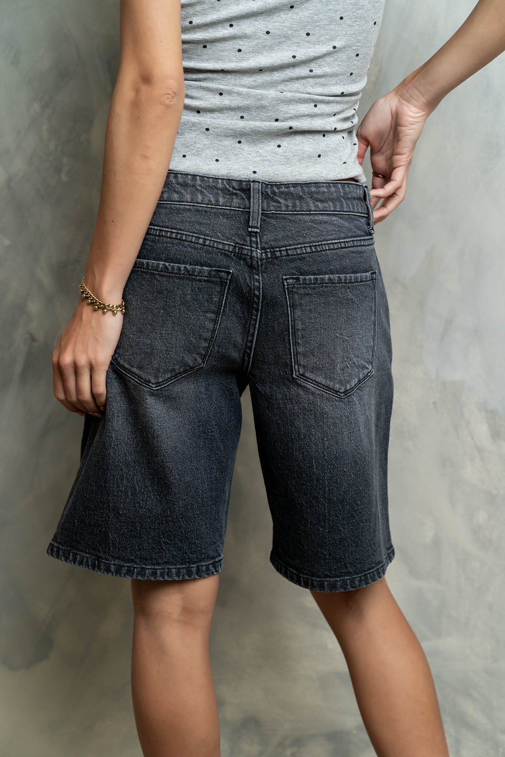 Kaydence Bermuda Shorts in Washed Black