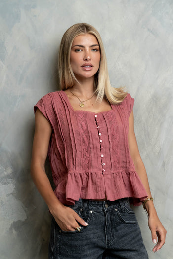Kinzley Oversized Lace Top in Berry