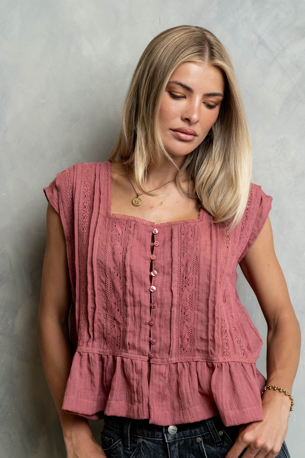 Kinzley Oversized Lace Top in Berry