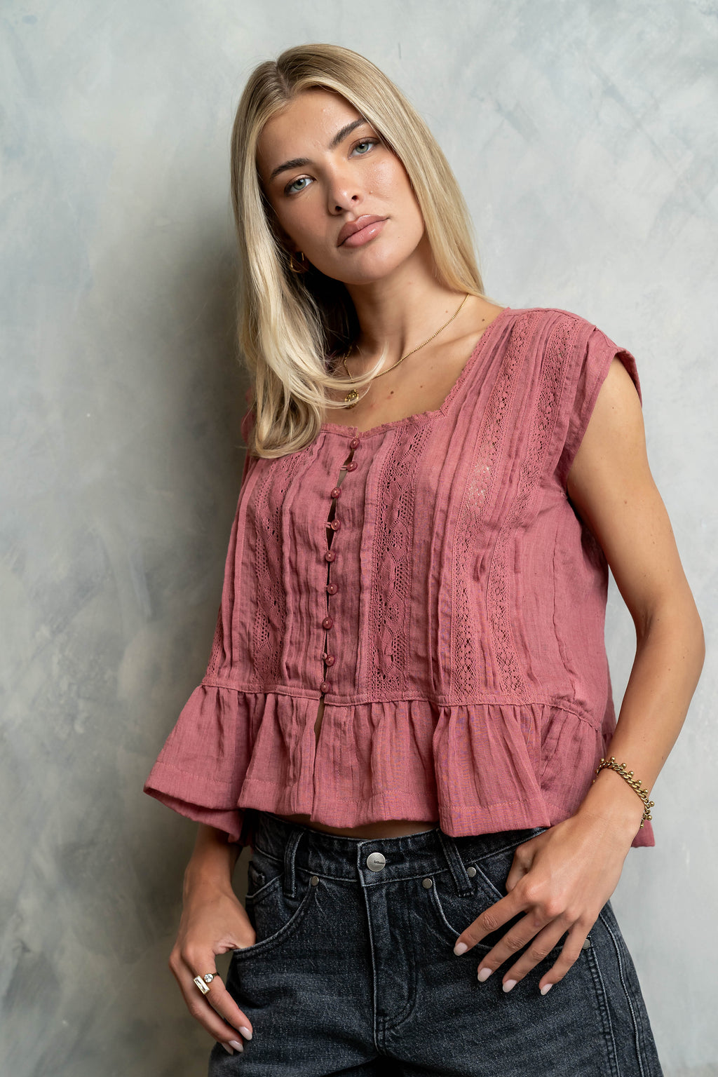 Kinzley Oversized Lace Top in Berry