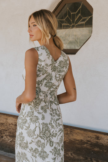 Maylin Sleeveless Floral Maxi Dress