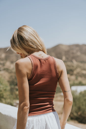 Leia Contrast Tank Top in Brick