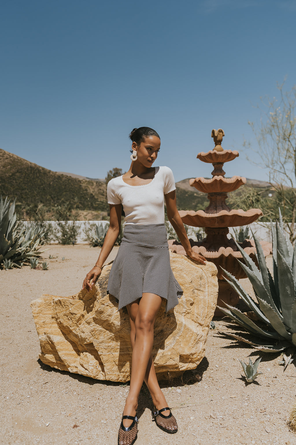 Kaila Scalloped Top in Sand