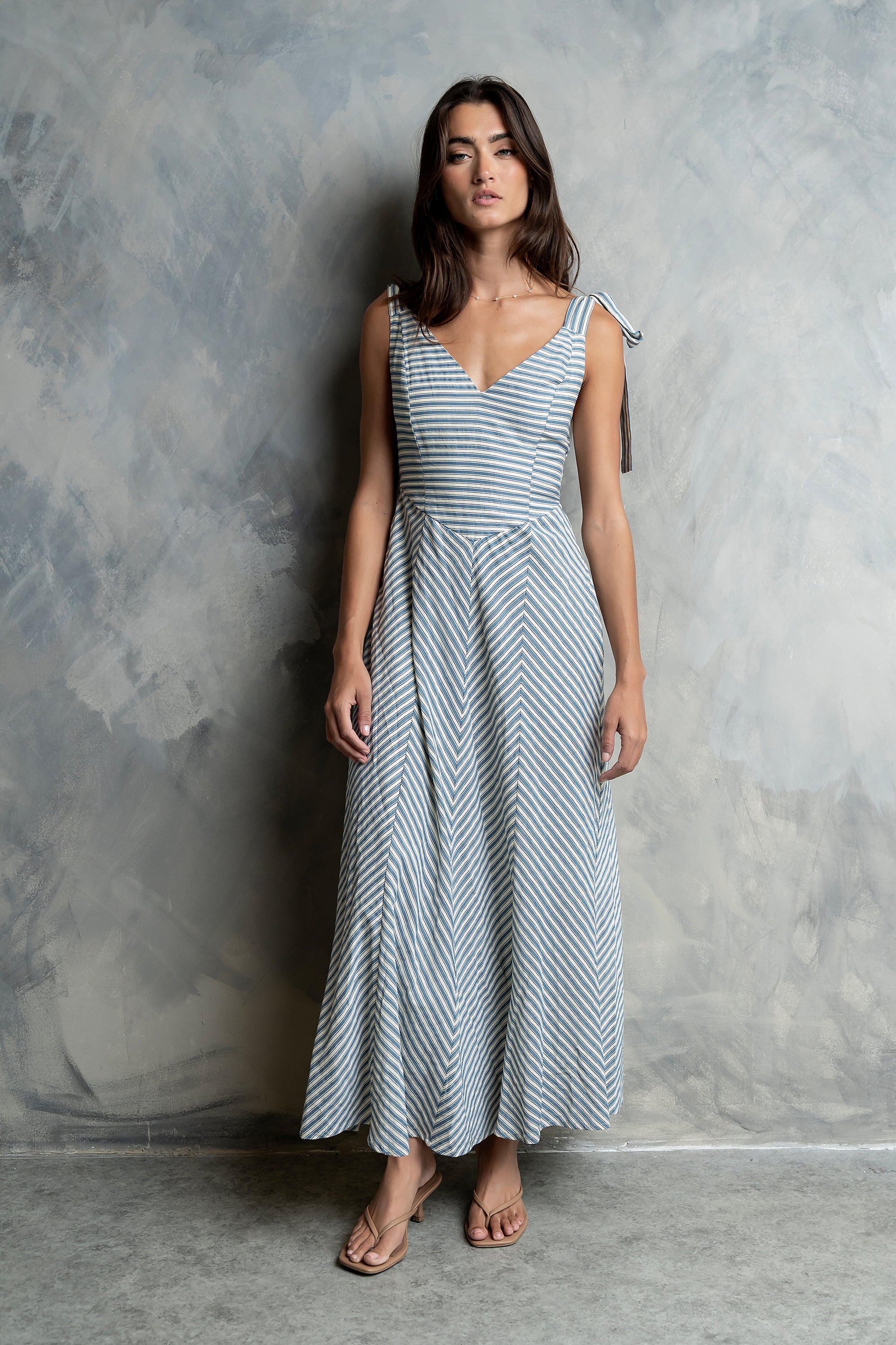 blue and white striped dress maxi Michelle S / dressed one there Women's Black Designer Cocktail Marvel Leather Shoes Color:Charcoal Oak