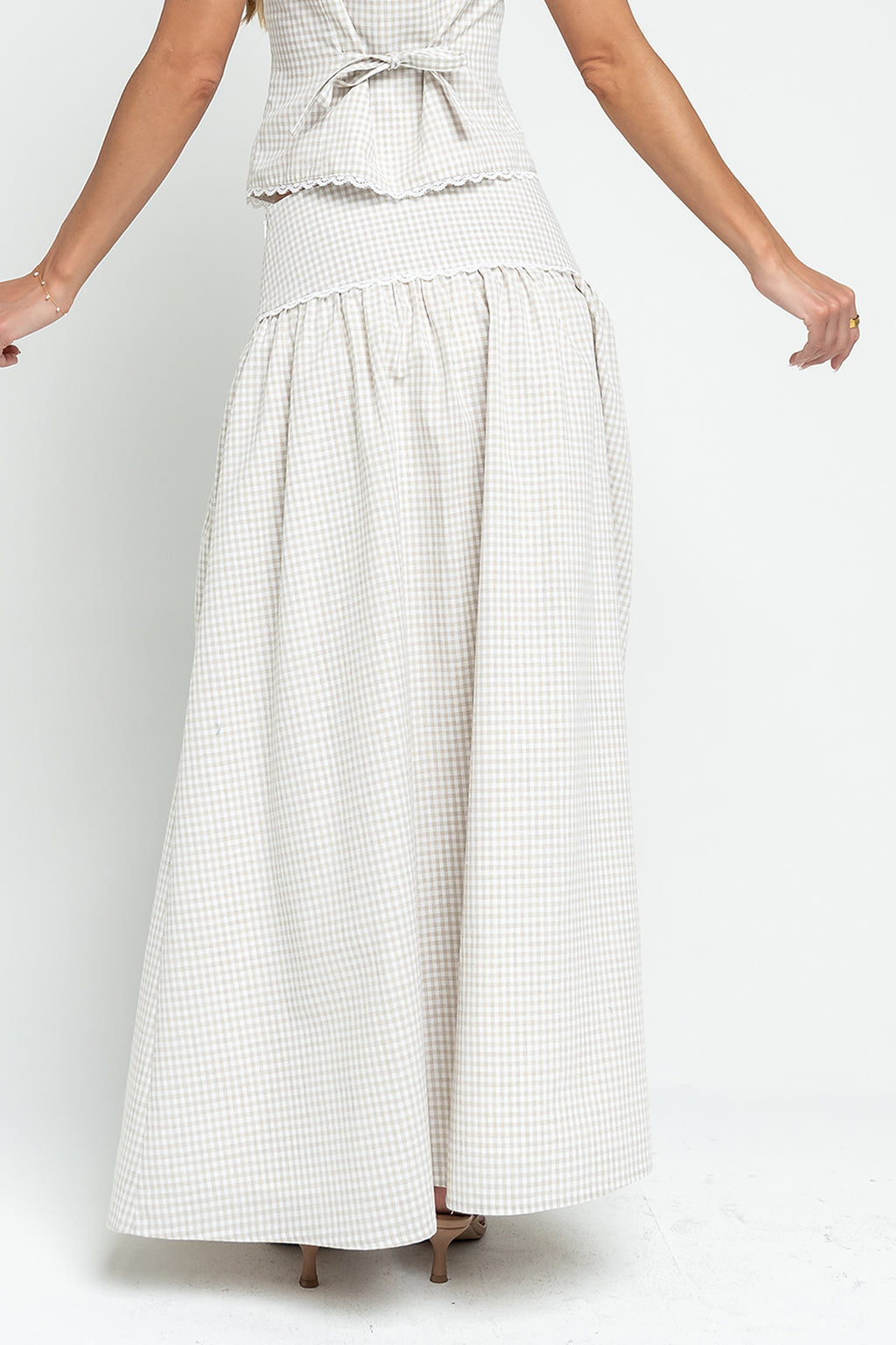 Kellie Gingham Skirt in Taupe