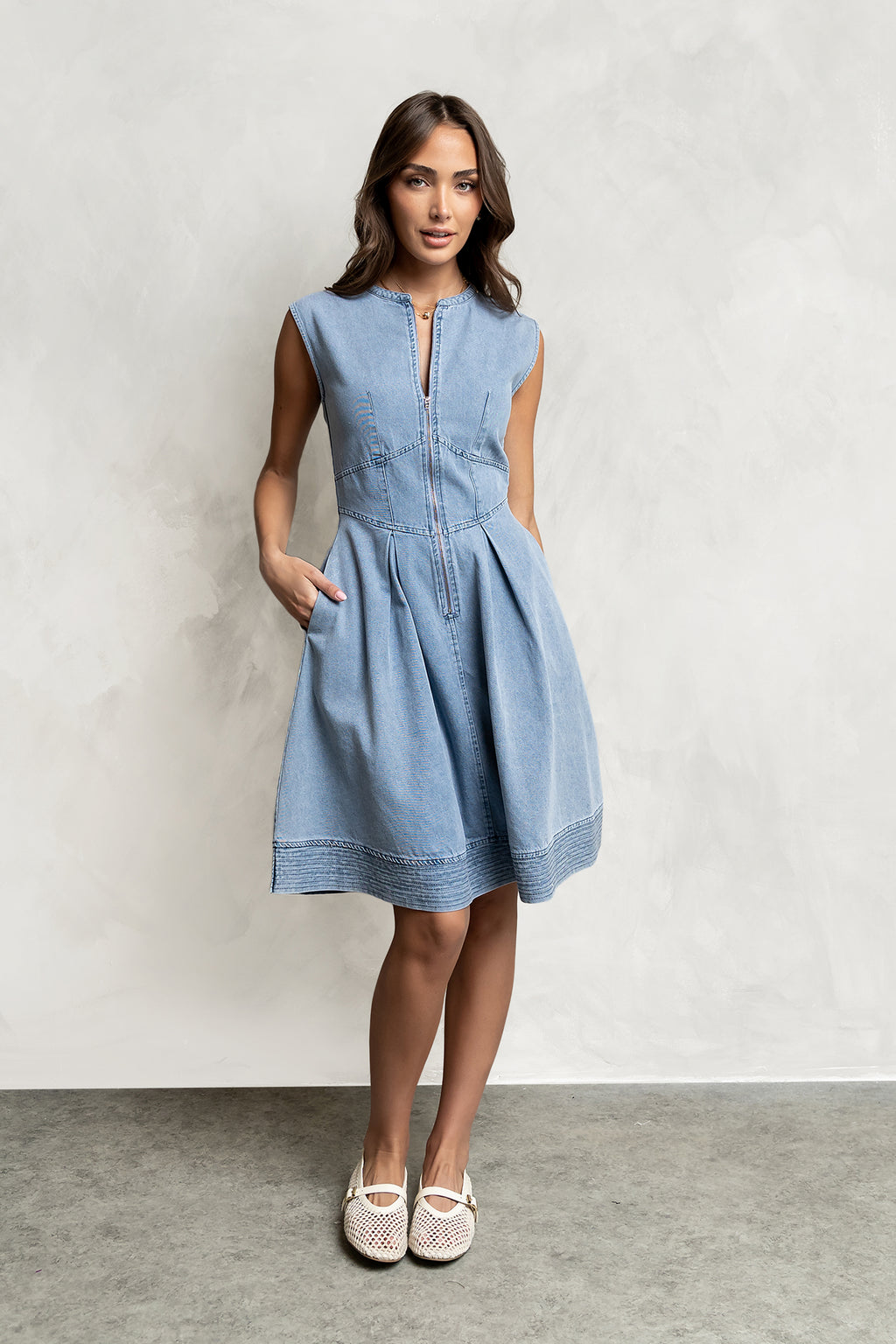 Jacee Denim Dress in Blue L / Medium Wash