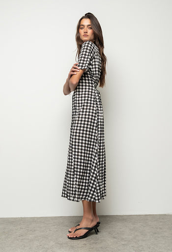 Lorie Maxi Dress in Black