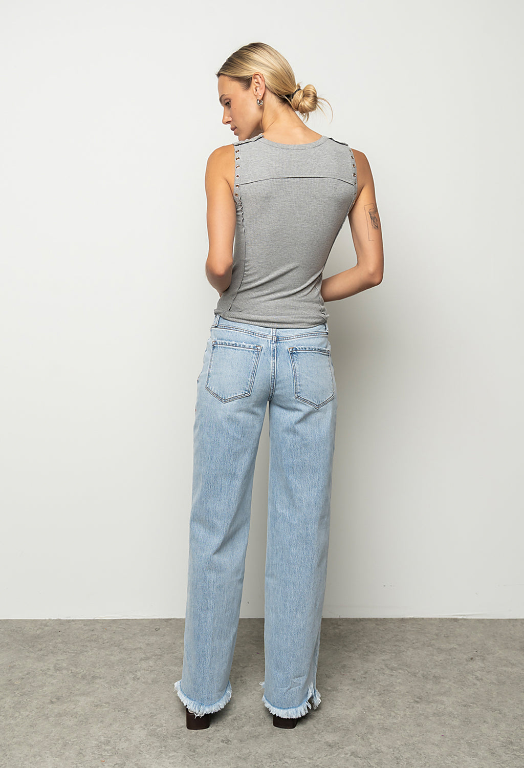 Martin Grommet Top in Grey