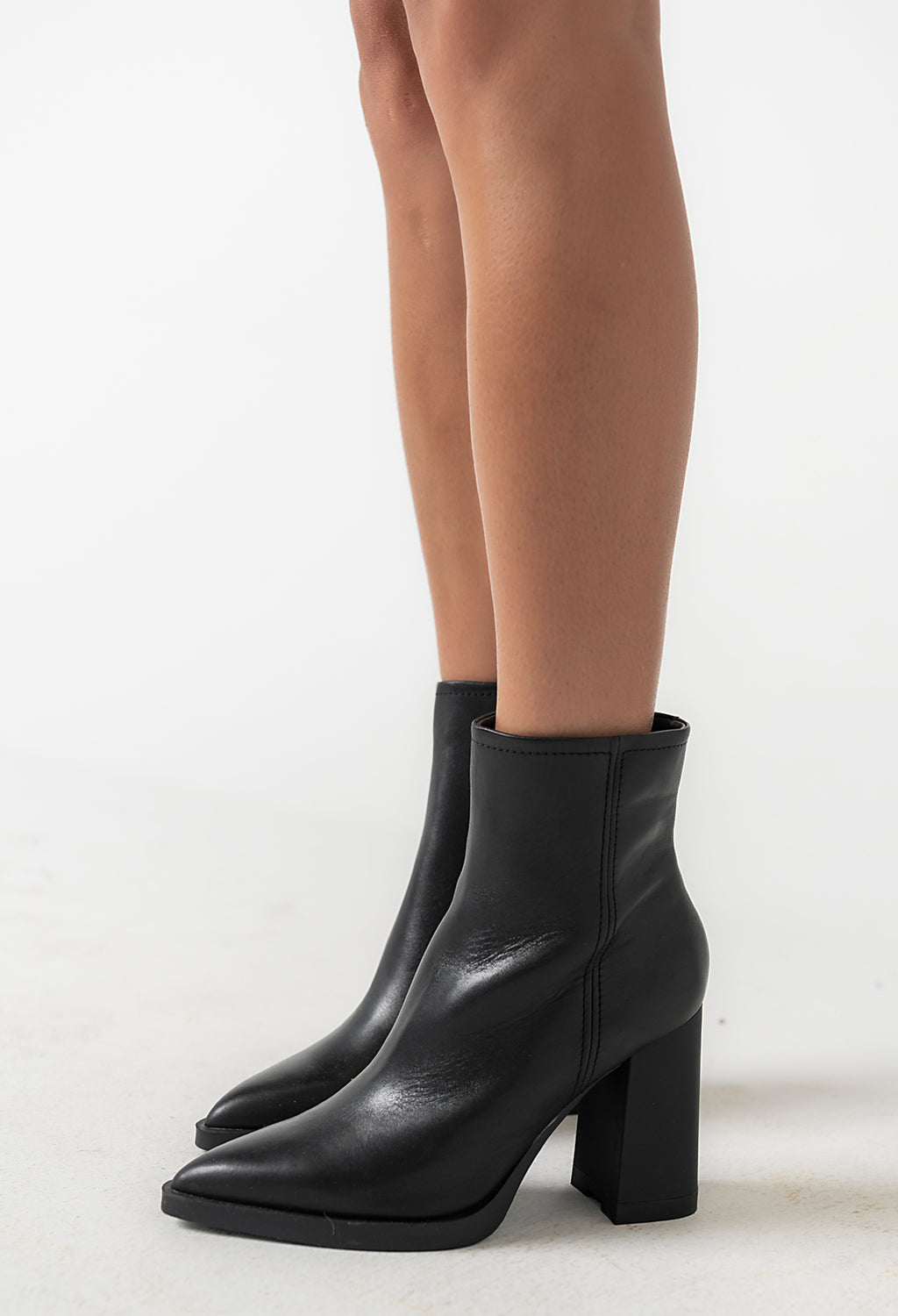 Steve Madden Harden Ankle Bootie
