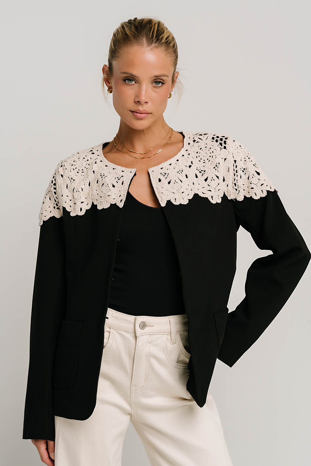 Louis Crochet Blazer