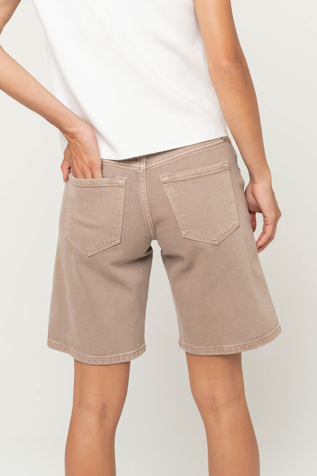Kaydence Bermuda Shorts in Mushroom