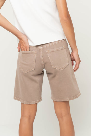 Kaydence Bermuda Shorts in Mushroom