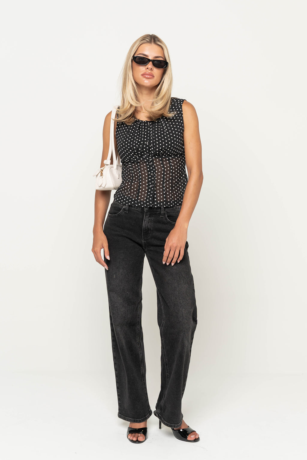 Marshall Straight Leg Jeans in Washed Black