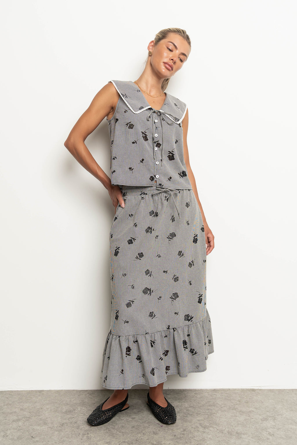 Karrie Gingham Midi Skirt in Black