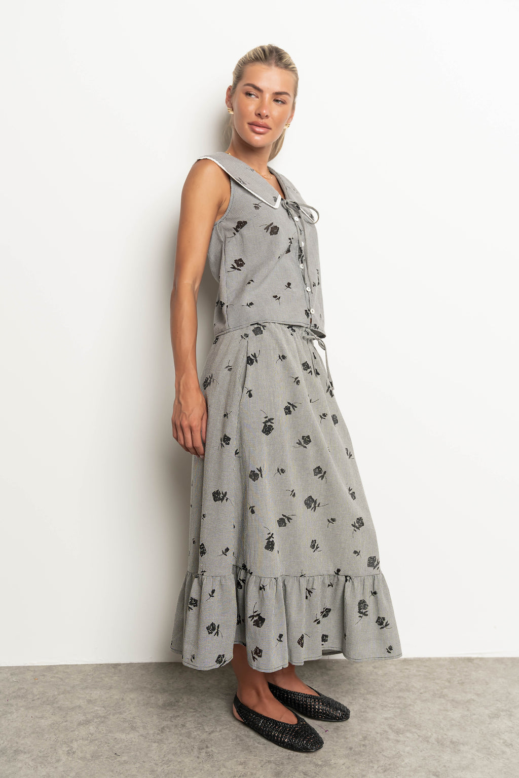 Karrie Gingham Midi Skirt in Black