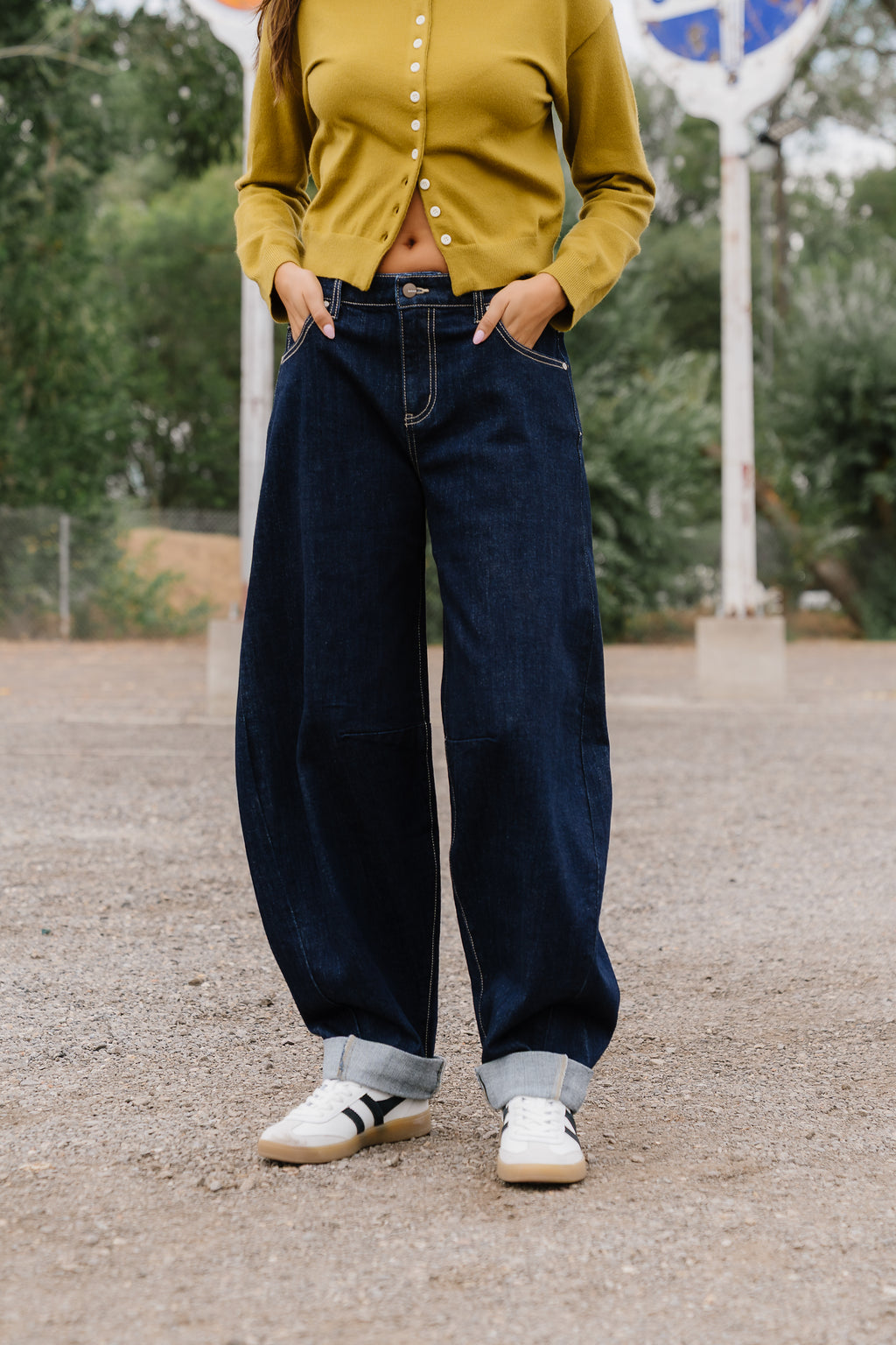 Tiana Barrel Jeans in Dark Wash