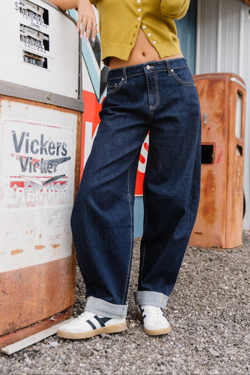 Tiana Barrel Jeans in Dark Wash