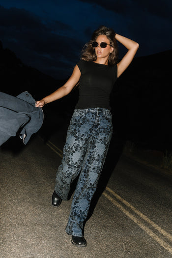 Tiffany Ribbed Tee in Black