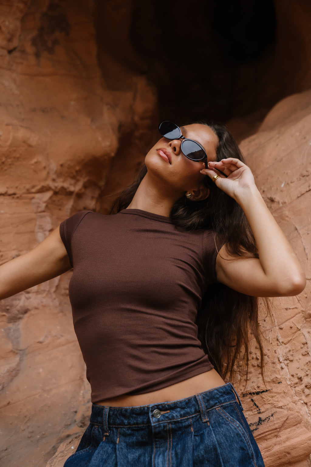 Tiffany Ribbed Tee in Brown