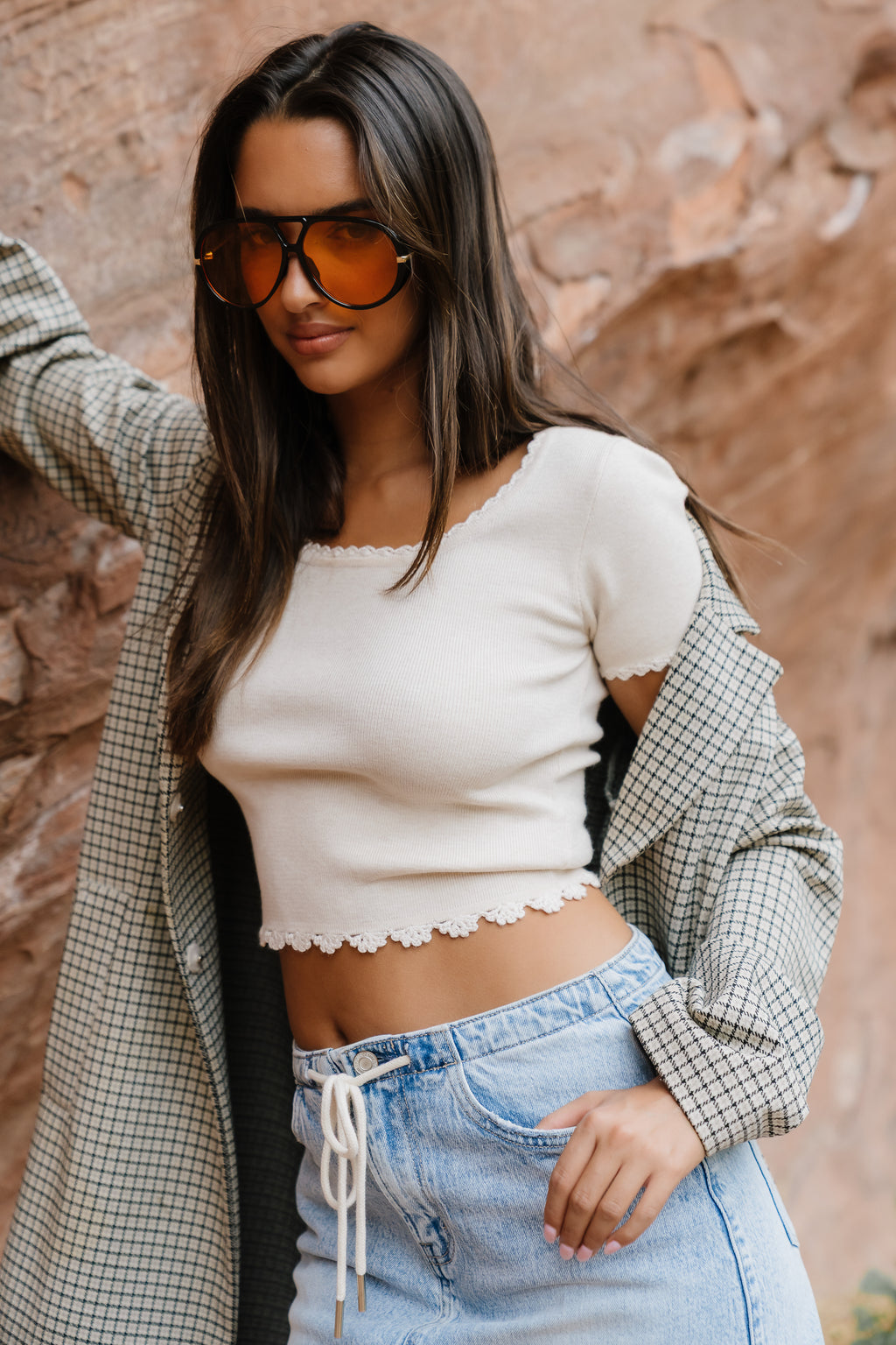 Kaila Scalloped Top in Sand