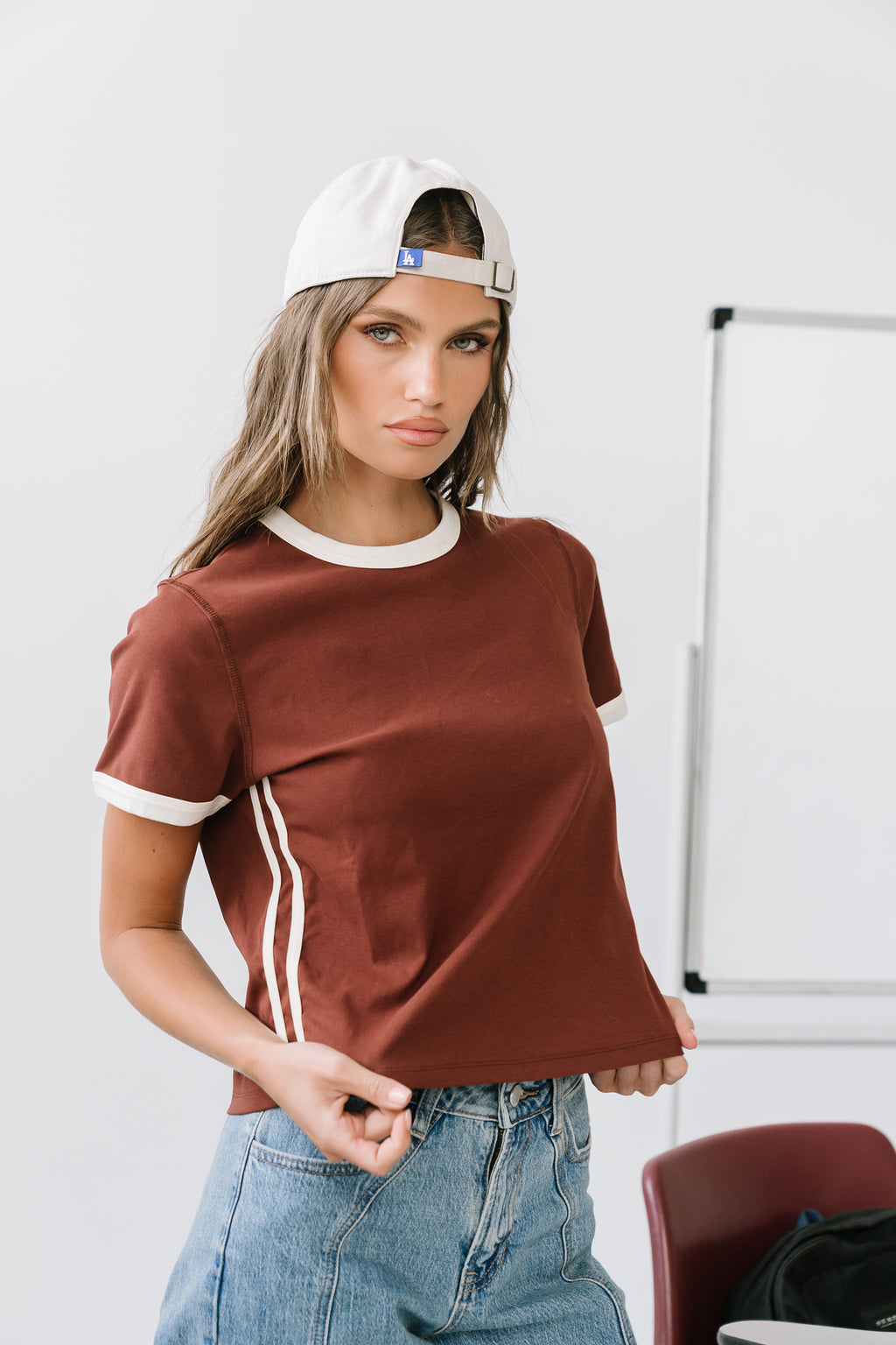 Chelsea Contrast Tee in Brown