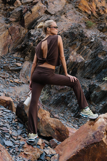Dahlia Ribbed Pants in Brown