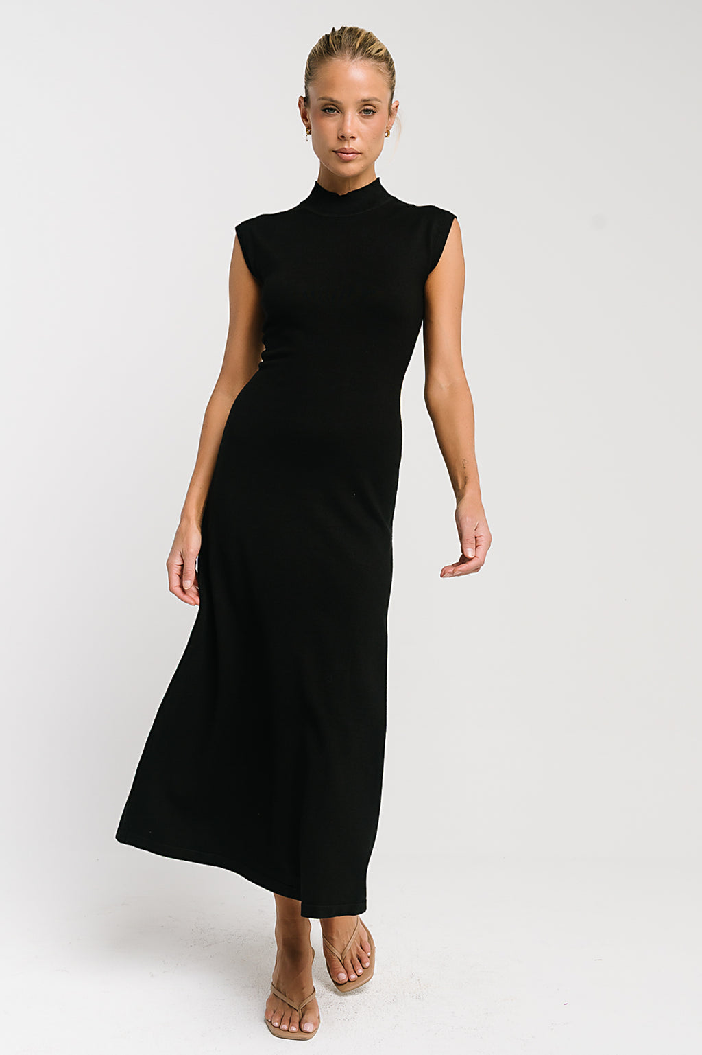 Avery Ribbed Maxi Dress in Black