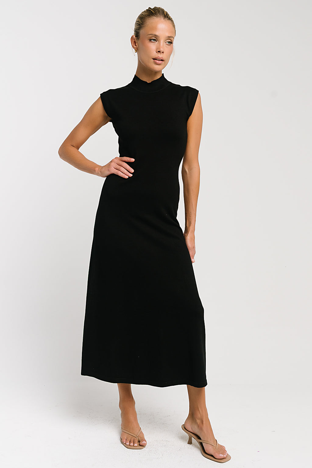 Avery Ribbed Maxi Dress in Black