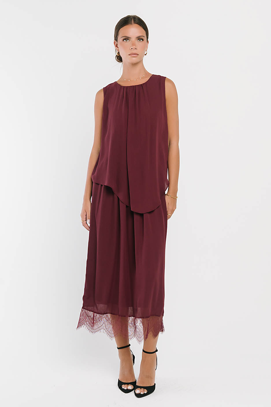 Eleanor Tiered Midi Dress in Plum