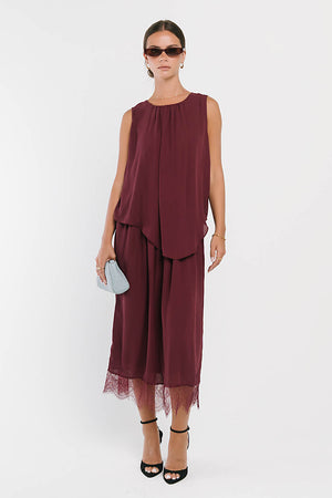 Eleanor Tiered Midi Dress in Plum