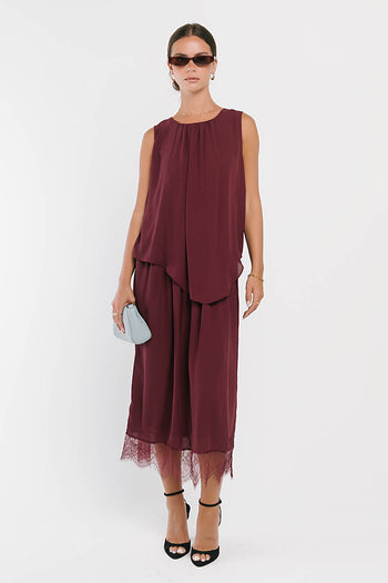 Eleanor Tiered Midi Dress in Plum
