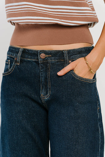 Zoe Mid Rise Barrel Jeans