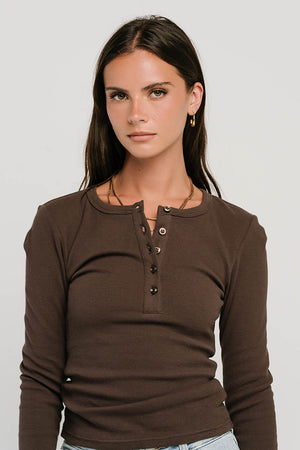 Riley Henley Top in Brown