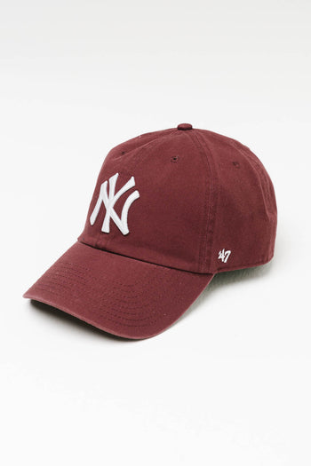 New York Yankees Baseball Cap in Maroon