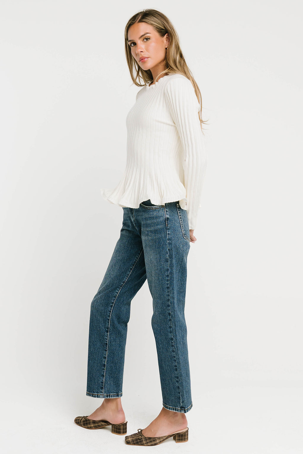 Reya Straight Leg Jeans in Dark Wash