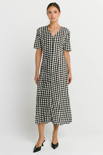 Lorie Maxi Dress in Black