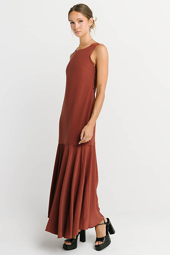 Marlon Maxi Dress in Red-Brown