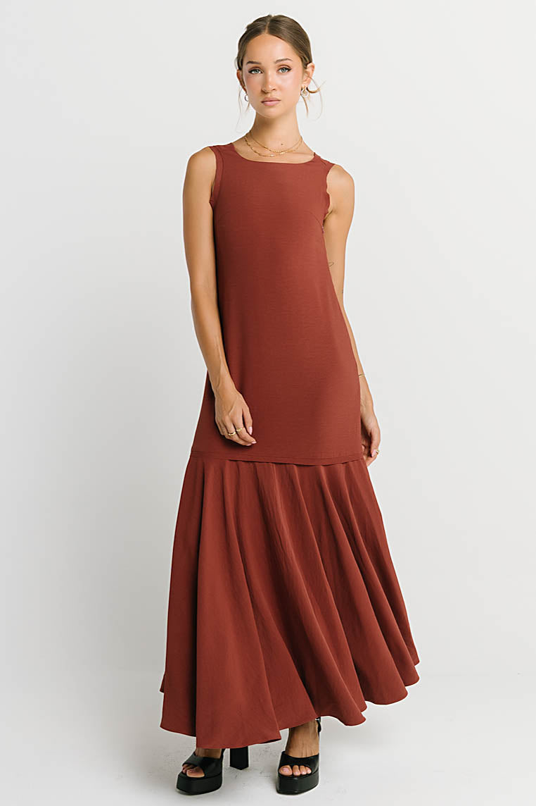Marlon Maxi Dress in Red-Brown