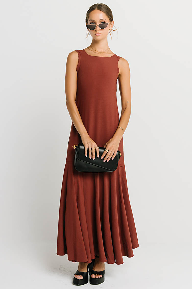 Marlon Maxi Dress in Red-Brown