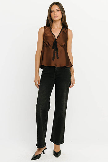 Marshall Straight Leg Jeans in Washed Black