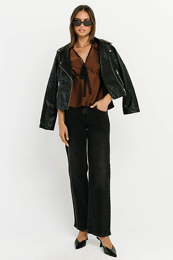 Marshall Straight Leg Jeans in Washed Black